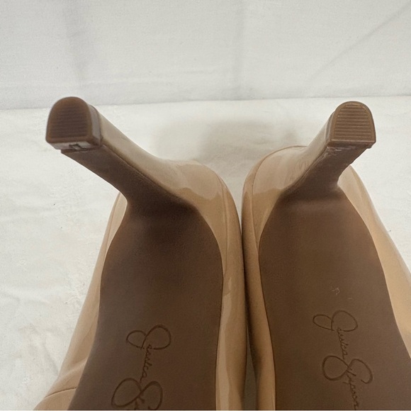 NWT Jessica Simpson Parisah Platform Pumps in a nude patent leather finish - Picture 10 of 11